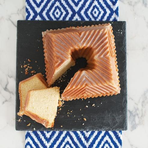 Nordic Ware - Stampo Ciambella squared 10 cups