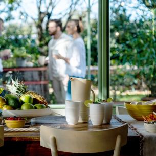 Guzzini - Bicchiere alto Tierra 'Made for Nature' 520 ml bianco latte 2