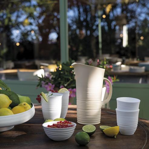 Guzzini - Caraffa con coperchio tierra 'Made for Nature' 1,8 litri grigio tortora