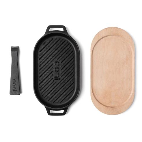 Ooni - Bistecchiera ovale con manico in ghisa e supporto in legno 31 cm