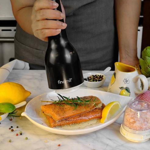 FinaMill - Macina pepe e macina spezie regolabile a batterie con luce Led e due finapod Pro Plus compresi