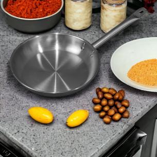 Padella Comas Fuji 28cm Alluminio Acciaio Inox Induzione | Acquista Ora 2