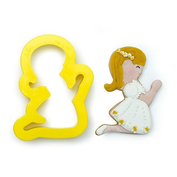 TAGLIAPASTA COMUNIONE BIMBA 8,5 X 6 X H 2 CM