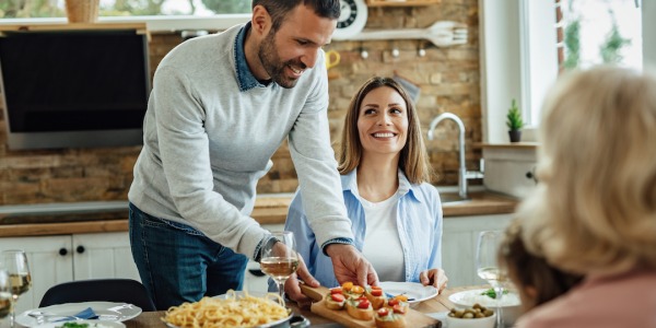  Party di fine estate? Ecco come servire un aperitivo perfetto a casa 