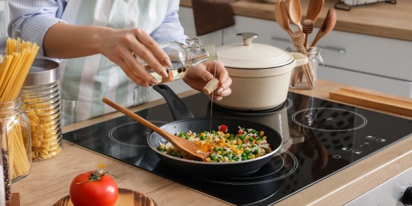 Detox post festività? Ecco le migliori pentole per cucinare senza grassi