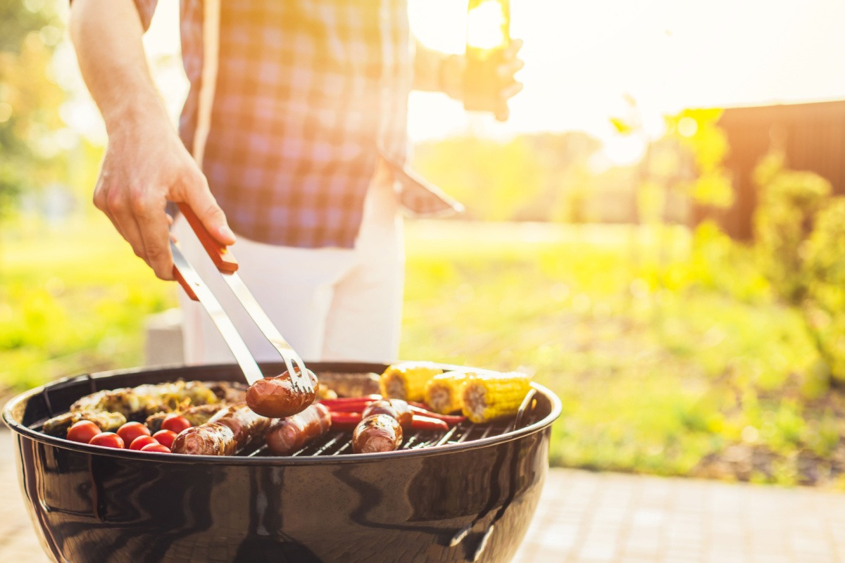 In casa o all'aperto: come fare un barbecue senza fumo?